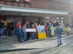 Protest am Bahnhof Cuxhaven